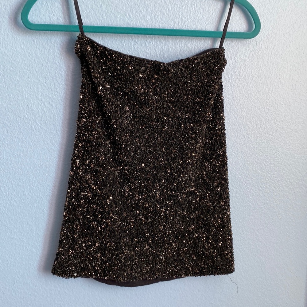 High rose mini skirt embellished
